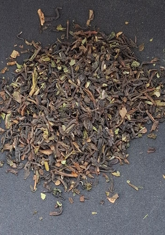 darjeeling-first-flush-schwarzer-tee-loser-tee