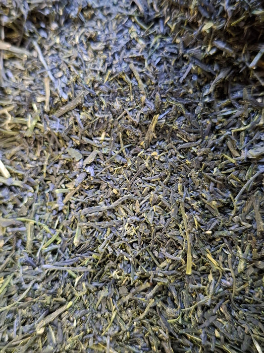 Japanischer Grüntee Blend | Sencha Hatsuzumi trifft Kuradashi Gyokuro - Tee-shop420